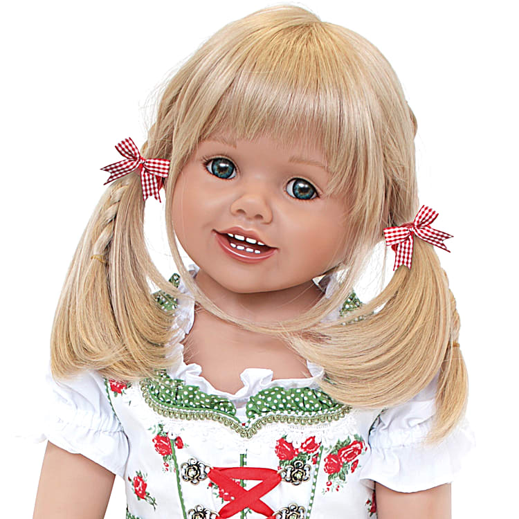 Lucia Loves Louis Vuitton, Barbie Skipper Doll on a Fashi…