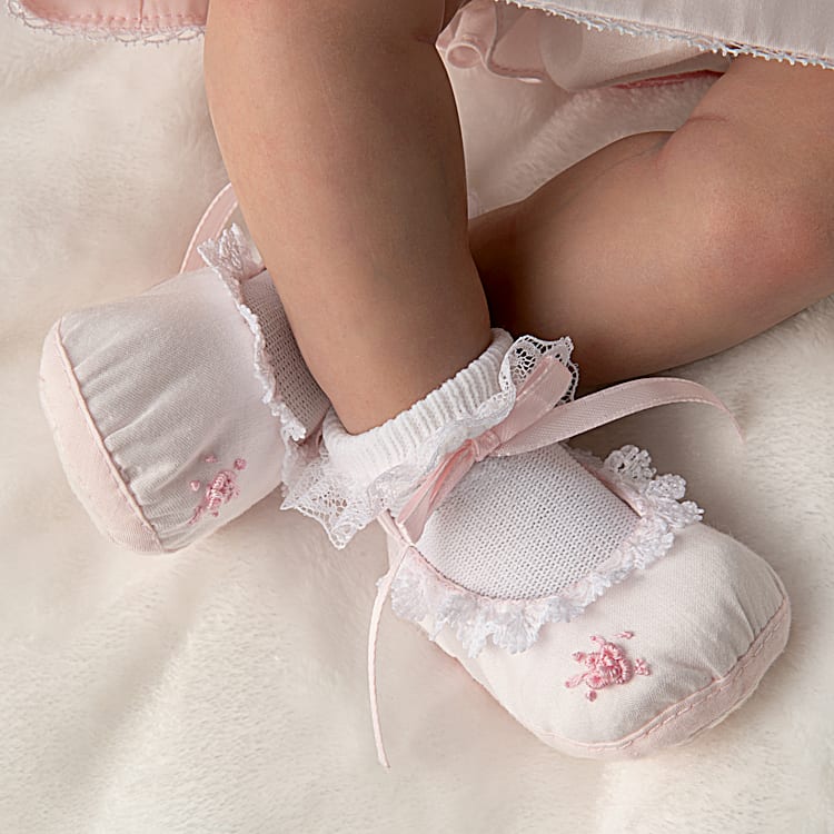 Quiet Moments Bella Rose Hand-Painted Reborn Baby Doll With Hand-Applied  Eyelashes And Hand-Rooted Mohair And Comes With A 7-Piece Tailored Ensemble