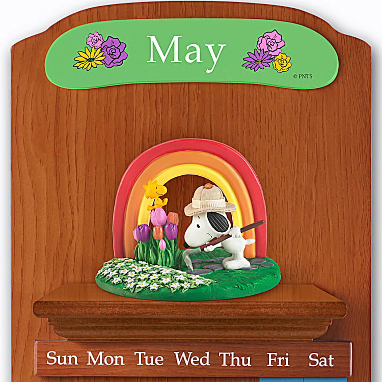 PEANUTS Perpetual Calendar Sculpted Figurine Collection