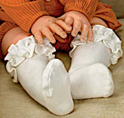 Ruffled socks recreate the charm of the original outfit