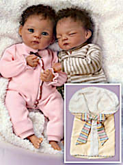 Custom bunting fits both 13' dolls